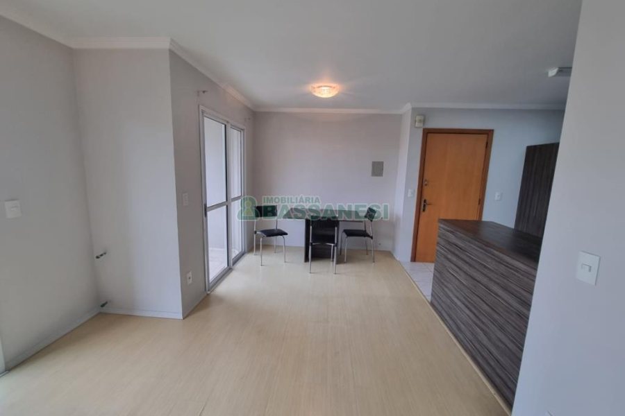 Apartamento com 85m², 2 dormitórios, 2 vagas, no bairro Santa Catarina em Caxias do Sul para Comprar