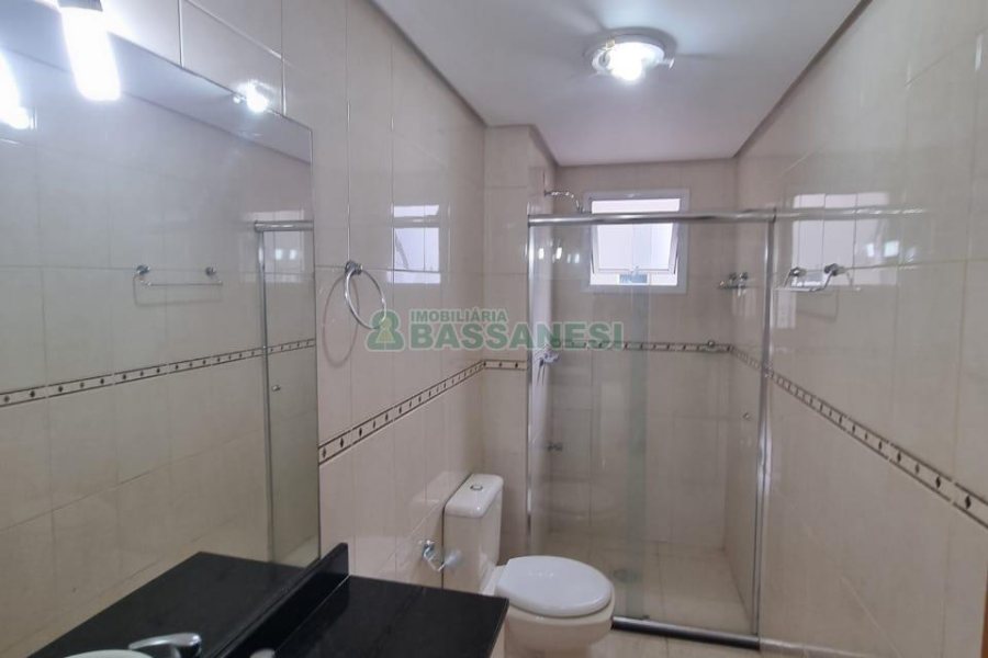 Apartamento com 85m², 2 dormitórios, 2 vagas, no bairro Santa Catarina em Caxias do Sul para Comprar