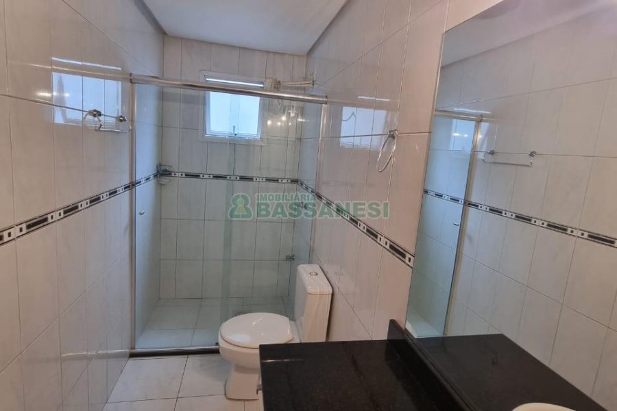 Apartamento com 85m², 2 dormitórios, 2 vagas, no bairro Santa Catarina em Caxias do Sul para Comprar
