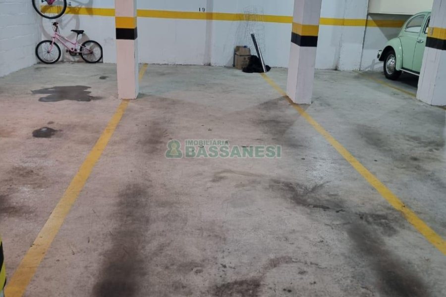 Apartamento com 85m², 2 dormitórios, 2 vagas, no bairro Santa Catarina em Caxias do Sul para Comprar