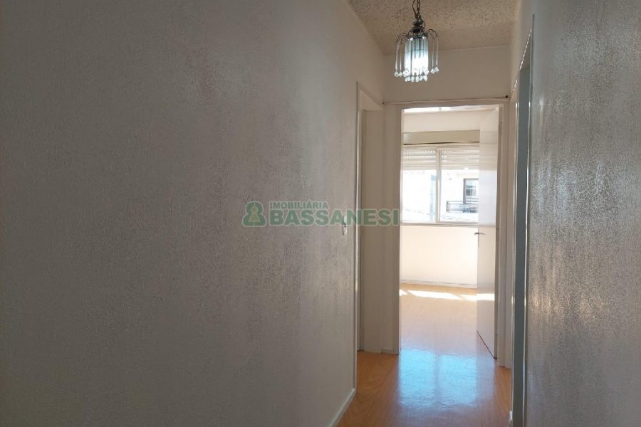 Apartamento com 74m², 3 dormitórios, no bairro São Pelegrino em Caxias do Sul para Alugar