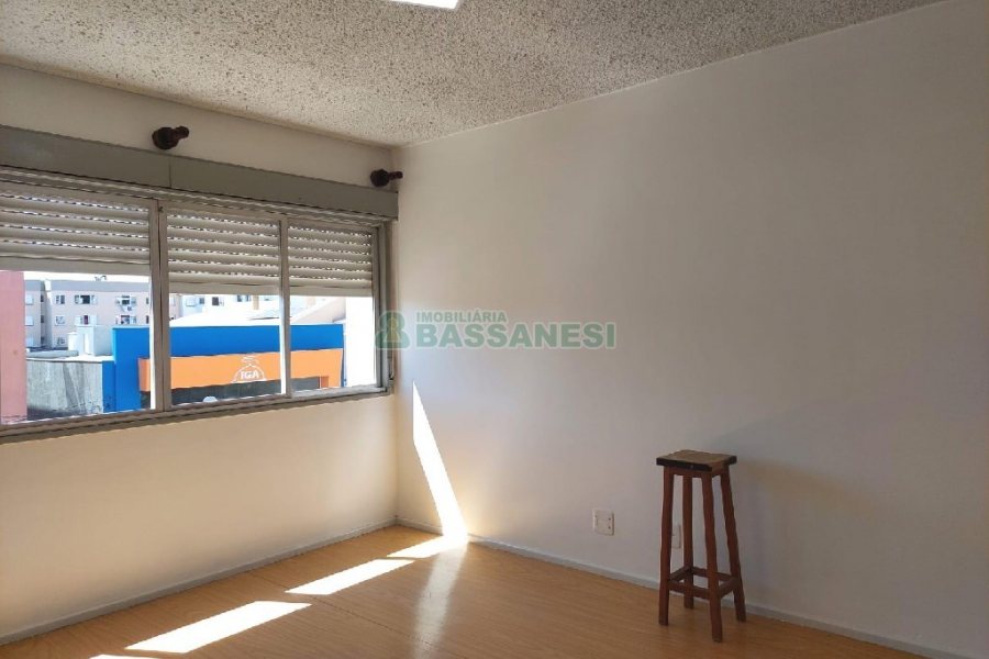Apartamento com 74m², 3 dormitórios, no bairro São Pelegrino em Caxias do Sul para Alugar