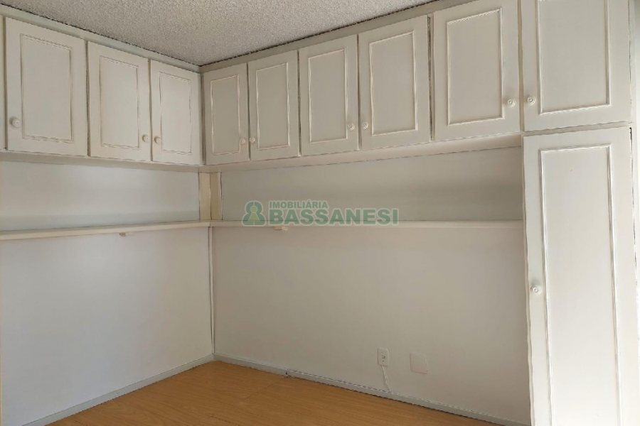 Apartamento com 74m², 3 dormitórios, no bairro São Pelegrino em Caxias do Sul para Alugar