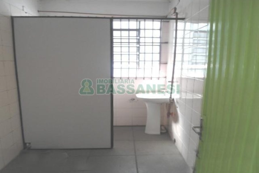 Loja com 70m², no bairro Centro em Caxias do Sul para Alugar