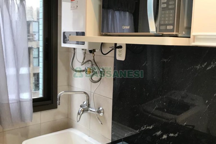 Apto Mobiliado com 39m², 1 dormitório, 1 vaga, no bairro São Pelegrino em Caxias do Sul para Alugar