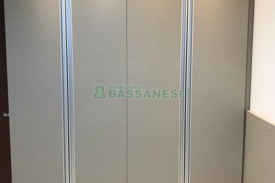 Apto Mobiliado com 39m², 1 dormitório, 1 vaga, no bairro São Pelegrino em Caxias do Sul para Alugar