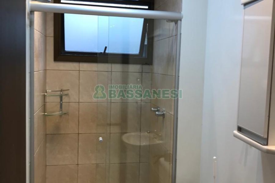 Apto Mobiliado com 39m², 1 dormitório, 1 vaga, no bairro São Pelegrino em Caxias do Sul para Alugar