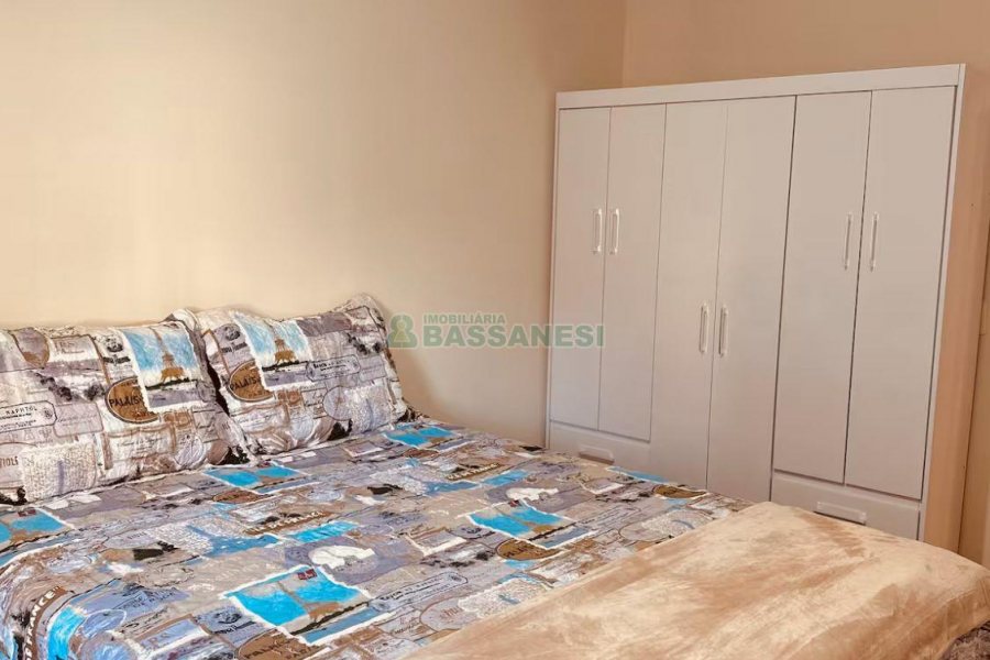 Apto Mobiliado com 43m², 1 dormitório, no bairro Centro em Caxias do Sul para Alugar