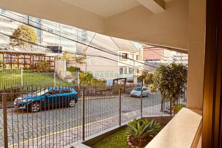 Apto Mobiliado com 43m², 1 dormitório, no bairro Centro em Caxias do Sul para Alugar