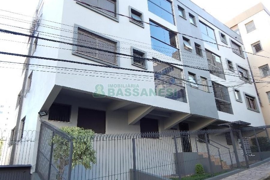 Apto Mobiliado com 43m², 1 dormitório, no bairro Centro em Caxias do Sul para Alugar