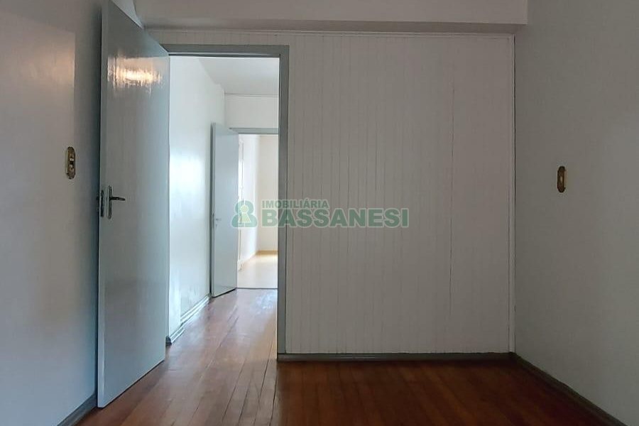 Sala com 60m², no bairro São Pelegrino em Caxias do Sul para Alugar