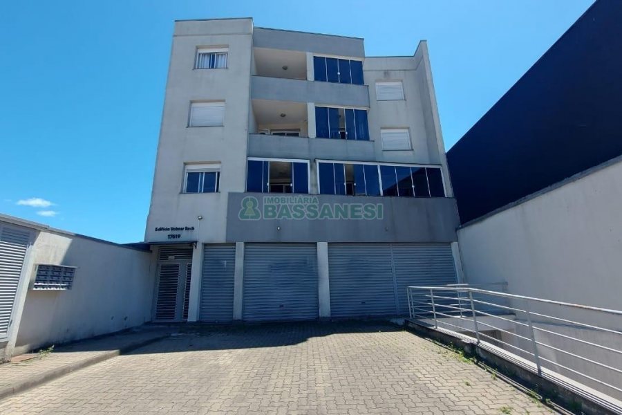 Loja com 225m², no bairro Sagrada Família em Caxias do Sul para Alugar ou Comprar