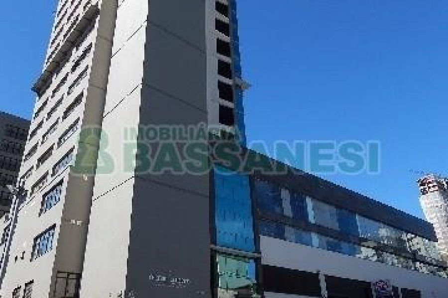 Sala com 76m², 1 vaga, no bairro Pio X em Caxias do Sul para Alugar ou Comprar