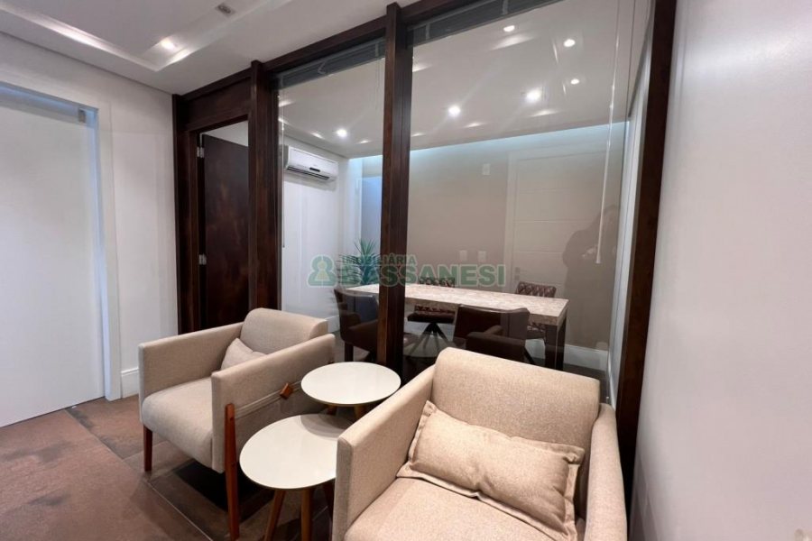 Sala com 76m², 1 vaga, no bairro Pio X em Caxias do Sul para Alugar ou Comprar