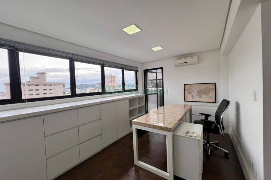 Sala com 76m², 1 vaga, no bairro Pio X em Caxias do Sul para Alugar ou Comprar