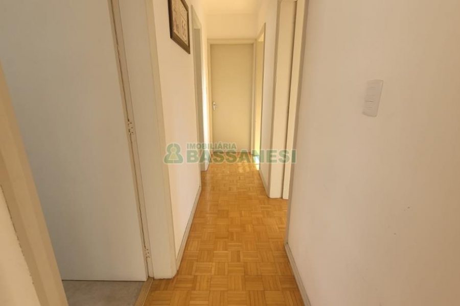 Apartamento com 75m², 3 dormitórios, 1 vaga, no bairro Rio Branco em Caxias do Sul para Alugar