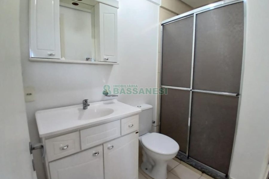 Apartamento com 60m², 2 dormitórios, 1 vaga, no bairro Santa Catarina em Caxias do Sul para Alugar