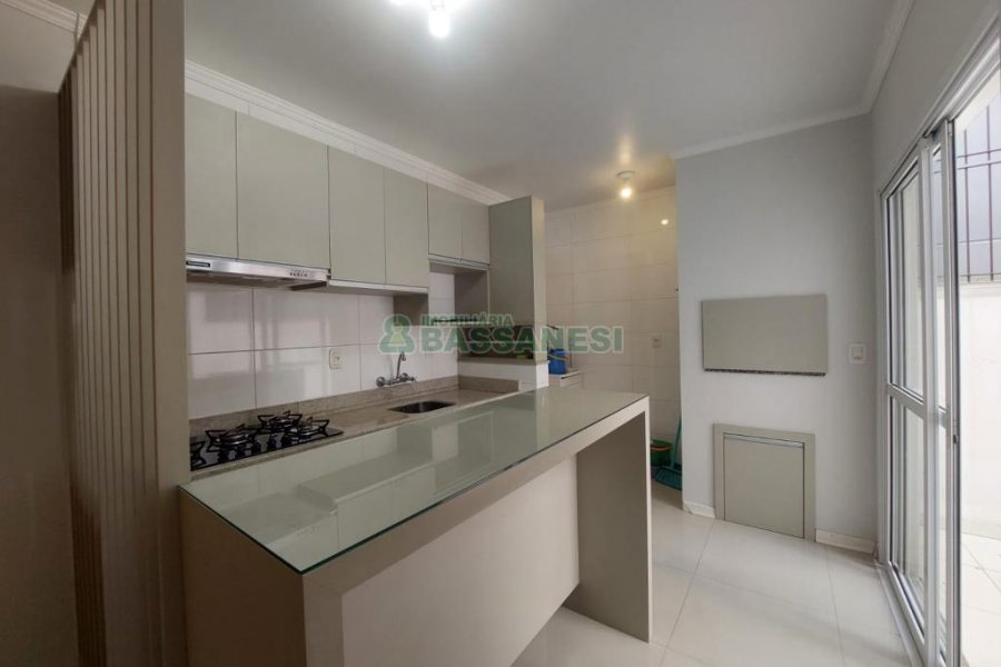 Apartamento, 2 dormitórios, 1 vaga, no bairro Santa Lúcia em Caxias do Sul para Alugar