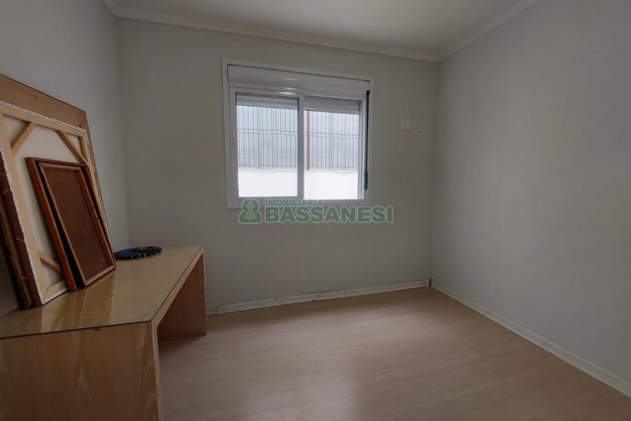 Apartamento, 2 dormitórios, 1 vaga, no bairro Santa Lúcia em Caxias do Sul para Alugar