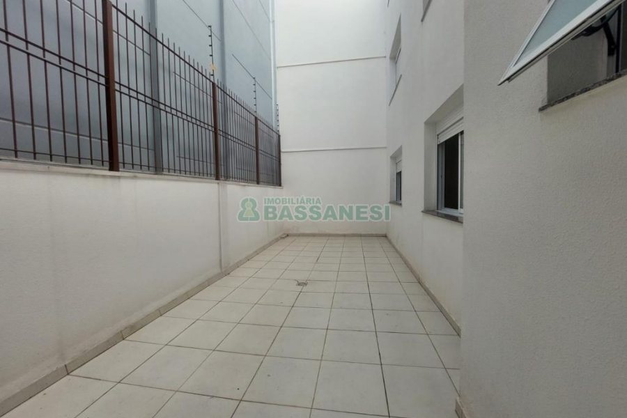 Apartamento, 2 dormitórios, 1 vaga, no bairro Santa Lúcia em Caxias do Sul para Alugar