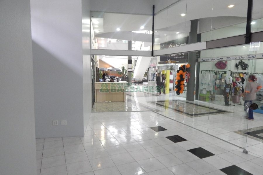 Loja com 40m², no bairro Centro em Caxias do Sul para Alugar