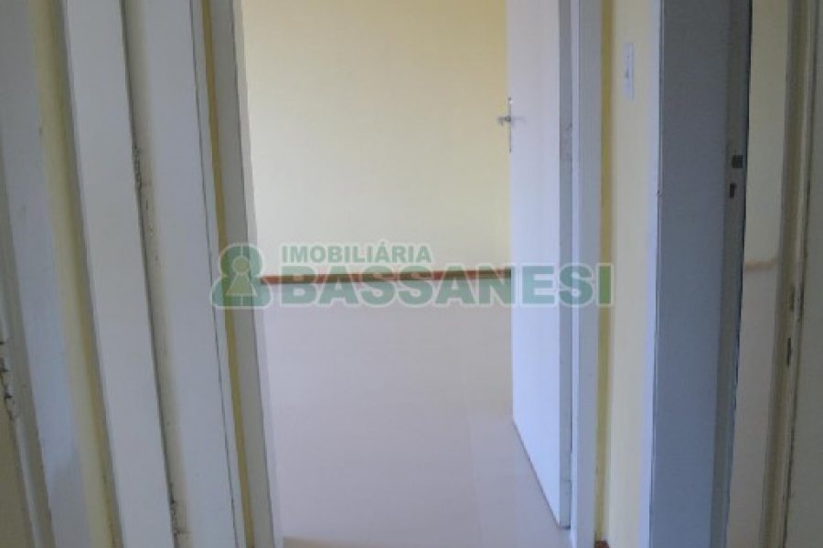 Apartamento com 53m², 2 dormitórios, no bairro São Pelegrino em Caxias do Sul para Comprar