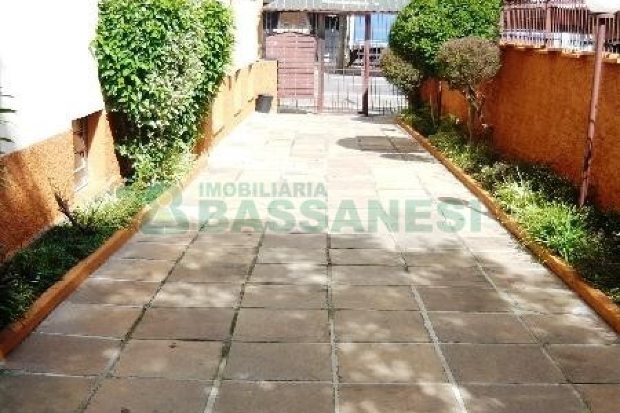 Apartamento com 53m², 2 dormitórios, no bairro São Pelegrino em Caxias do Sul para Comprar