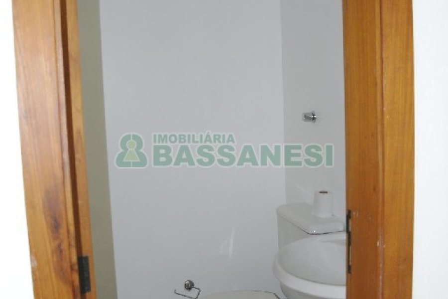 Loja com 35m², no bairro Centro em Caxias do Sul para Alugar