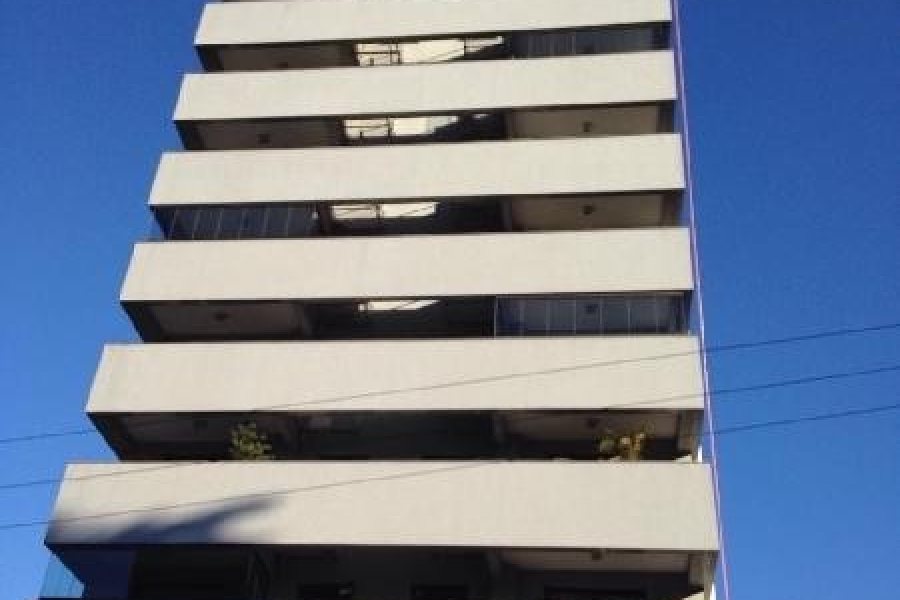 Apartamento com 86m², 2 dormitórios, 1 vaga, no bairro Lourdes em Caxias do Sul para Comprar