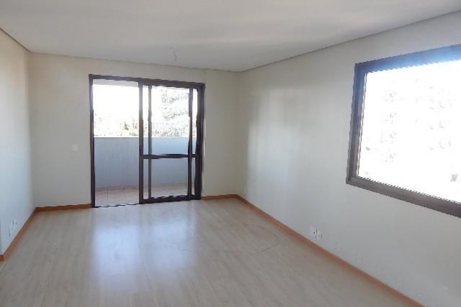 Apartamento com 86m², 2 dormitórios, 1 vaga, no bairro Lourdes em Caxias do Sul para Comprar