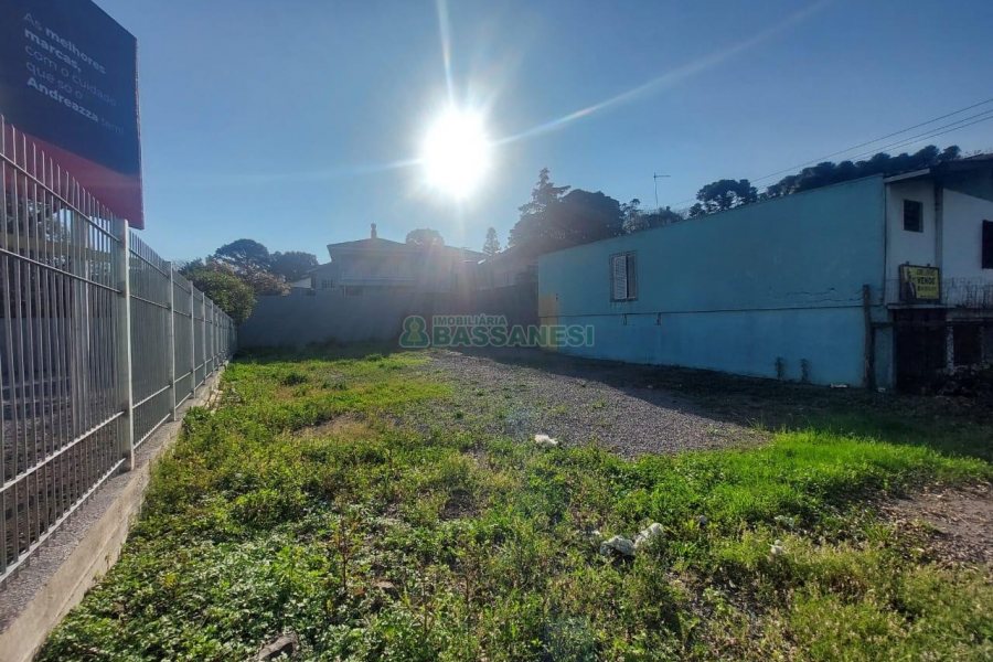 Terreno com 460m², no bairro Kayser em Caxias do Sul para Alugar