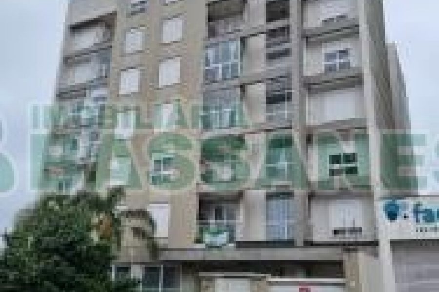 Apartamento com 72m², 2 dormitórios, 2 vagas, no bairro Lourdes em Caxias do Sul para Alugar