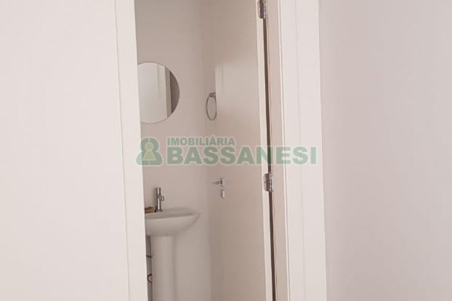 Sala com 44m², 1 vaga, no bairro Pio X em Caxias do Sul para Alugar