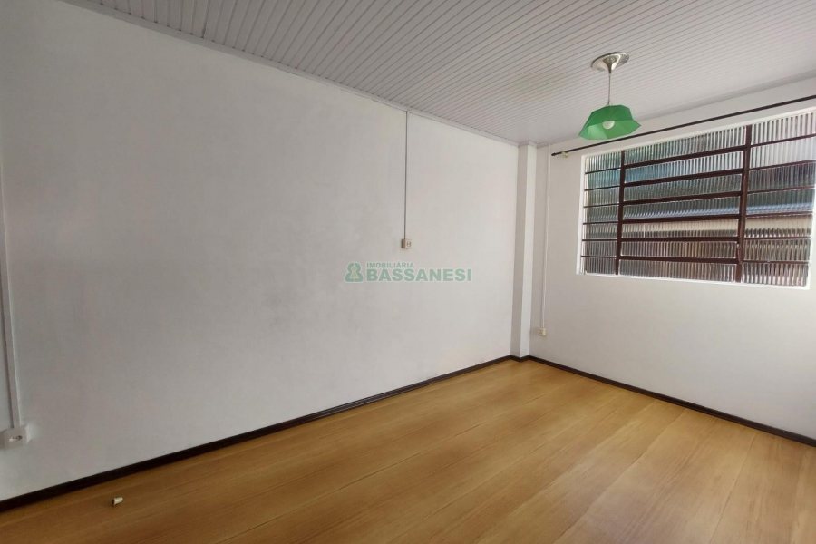 Apartamento com 94m², 3 dormitórios, 2 vagas, no bairro Interlagos em Caxias do Sul para Alugar