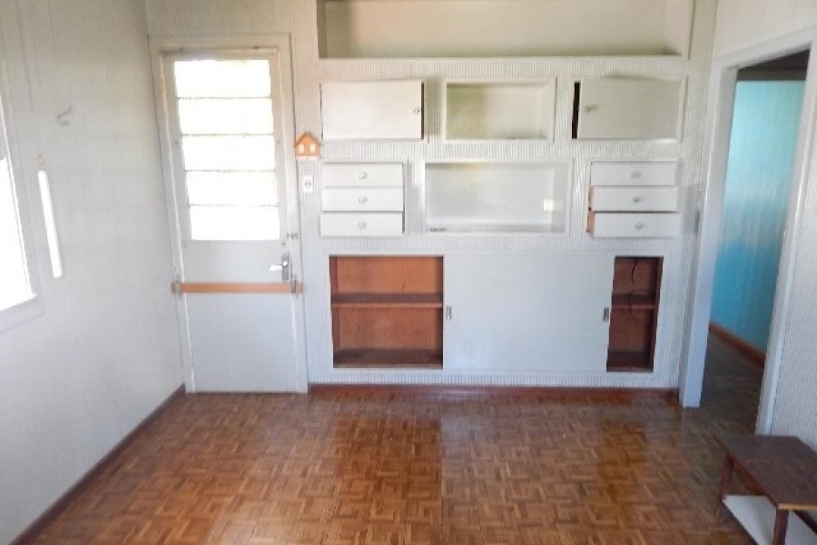 Casa com 200m², 3 dormitórios, 1 vaga, no bairro Rio Branco em Caxias do Sul para Comprar