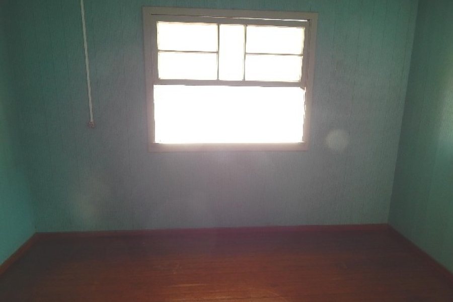 Casa com 200m², 3 dormitórios, 1 vaga, no bairro Rio Branco em Caxias do Sul para Comprar