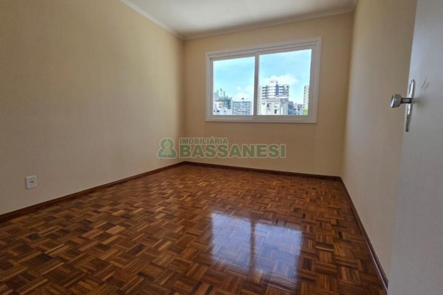 Apartamento com 177m², 4 dormitórios, 1 vaga, no bairro Lourdes em Caxias do Sul para Comprar