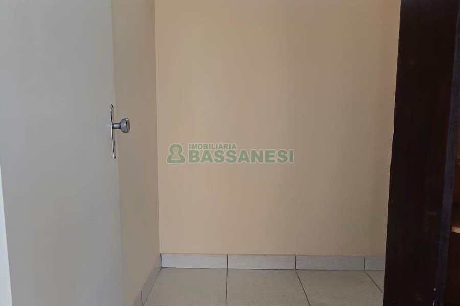 Apartamento com 177m², 4 dormitórios, 1 vaga, no bairro Lourdes em Caxias do Sul para Comprar
