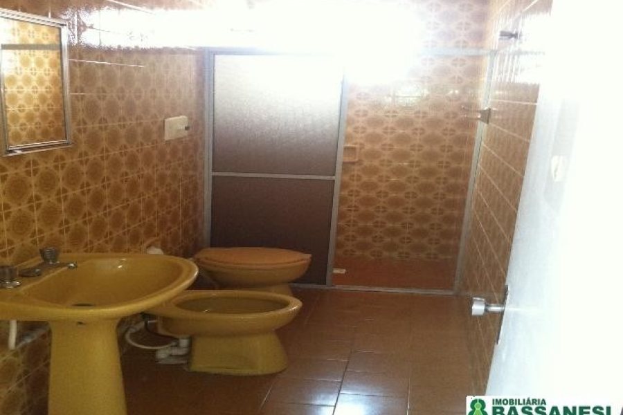 Apartamento, 4 dormitórios, 1 vaga, no bairro Lourdes em Caxias do Sul para Comprar