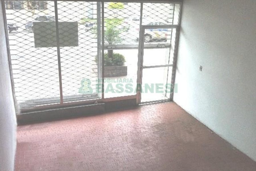 Loja com 180m², no bairro Lourdes em Caxias do Sul para Alugar