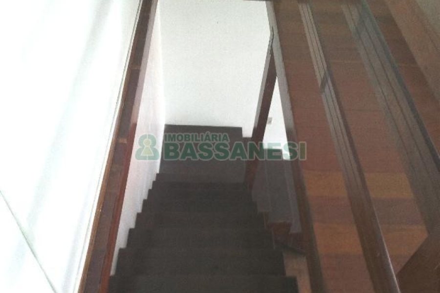 Loja com 180m², no bairro Lourdes em Caxias do Sul para Alugar