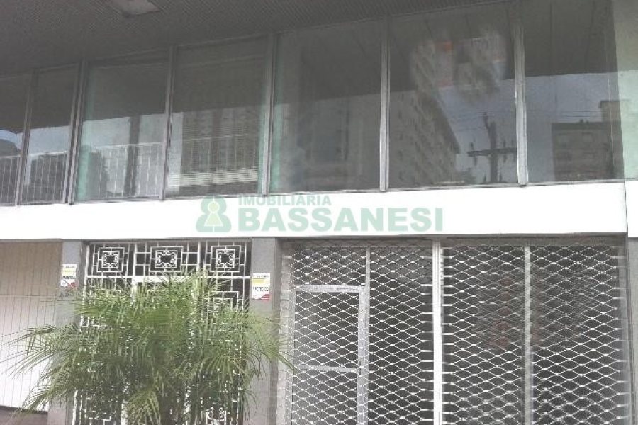 Loja com 180m², no bairro Lourdes em Caxias do Sul para Alugar