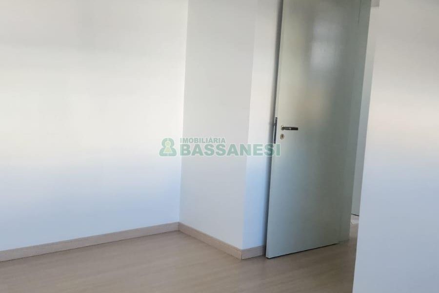 Apartamento com 57m², 1 dormitório, 1 vaga, no bairro Centro em Caxias do Sul para Alugar
