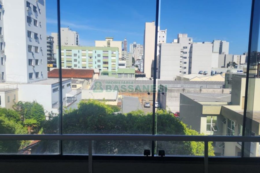 Apartamento com 57m², 1 dormitório, 1 vaga, no bairro Centro em Caxias do Sul para Alugar