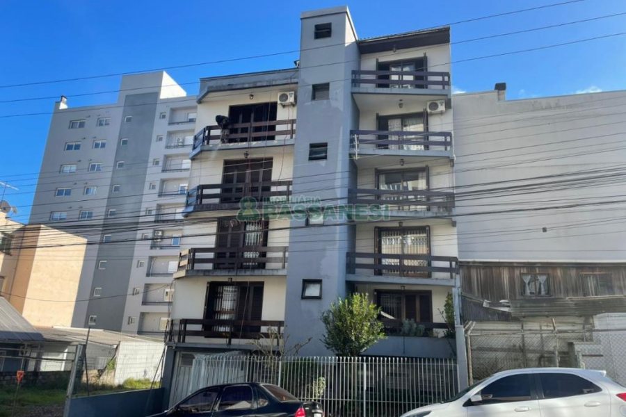 Apartamento com 84m², 2 dormitórios, 1 vaga, no bairro Exposição em Caxias do Sul para Comprar