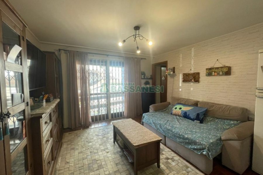 Apartamento com 84m², 2 dormitórios, 1 vaga, no bairro Exposição em Caxias do Sul para Comprar