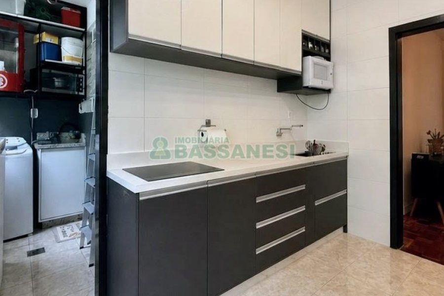 Apartamento com 72m², 3 dormitórios, no bairro Lourdes em Caxias do Sul para Comprar
