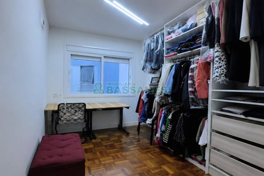 Apartamento com 72m², 3 dormitórios, no bairro Lourdes em Caxias do Sul para Comprar