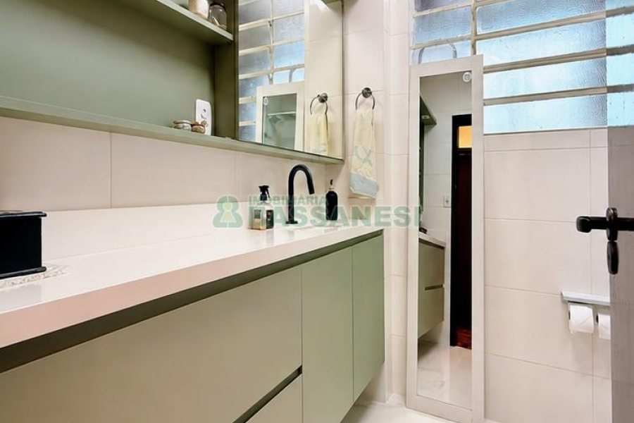 Apartamento com 72m², 3 dormitórios, no bairro Lourdes em Caxias do Sul para Comprar