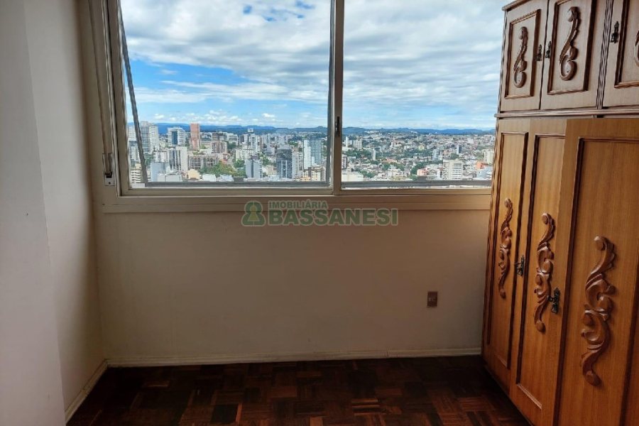 Apartamento com 112m², 2 dormitórios, 1 vaga, no bairro Centro em Caxias do Sul para Comprar